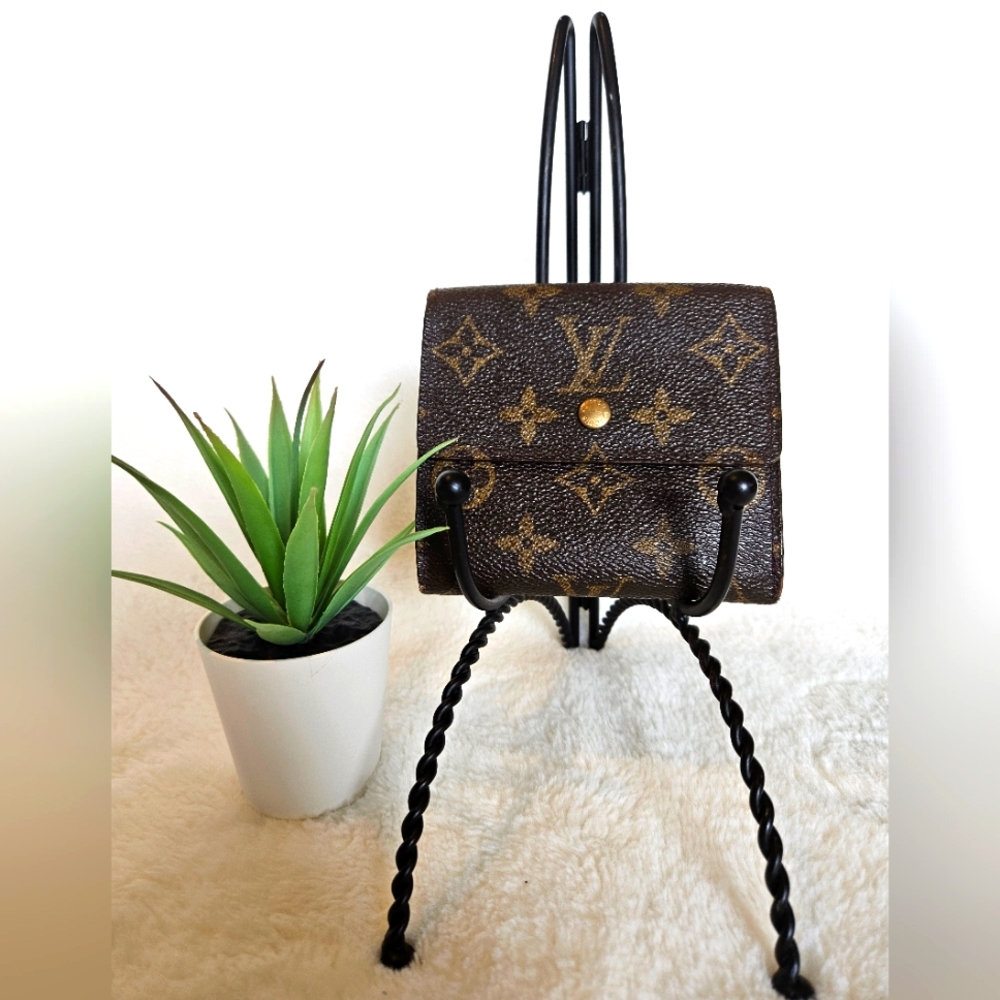 LOUIS VUITTON Elise Monogram Vintage Wallet EUC